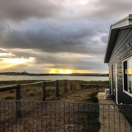 Coorong Island Retreat - Farm Stay At Pet Friendly Property Meningie Extérieur photo