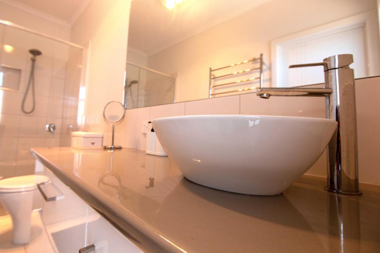 Coorong Island Retreat - Farm Stay At Pet Friendly Property Meningie Extérieur photo
