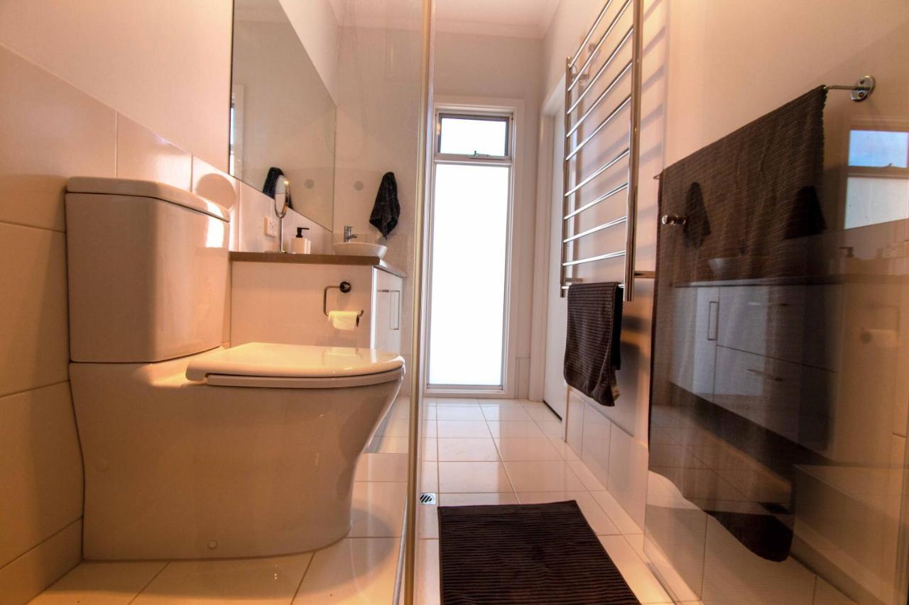 Coorong Island Retreat - Farm Stay At Pet Friendly Property Meningie Extérieur photo