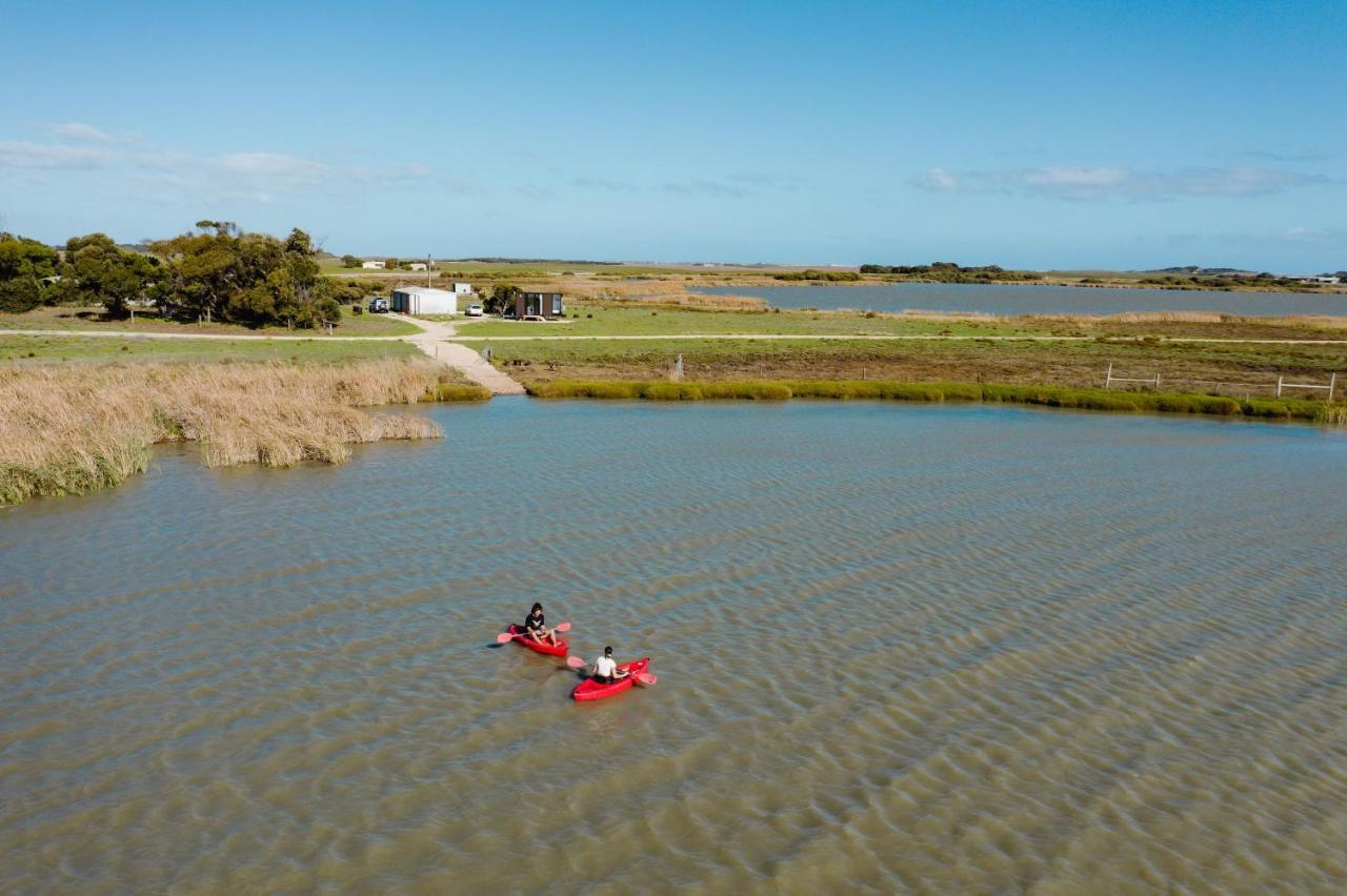 Coorong Island Retreat - Farm Stay At Pet Friendly Property Meningie Extérieur photo