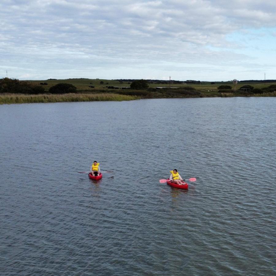 Coorong Island Retreat - Farm Stay At Pet Friendly Property Meningie Extérieur photo
