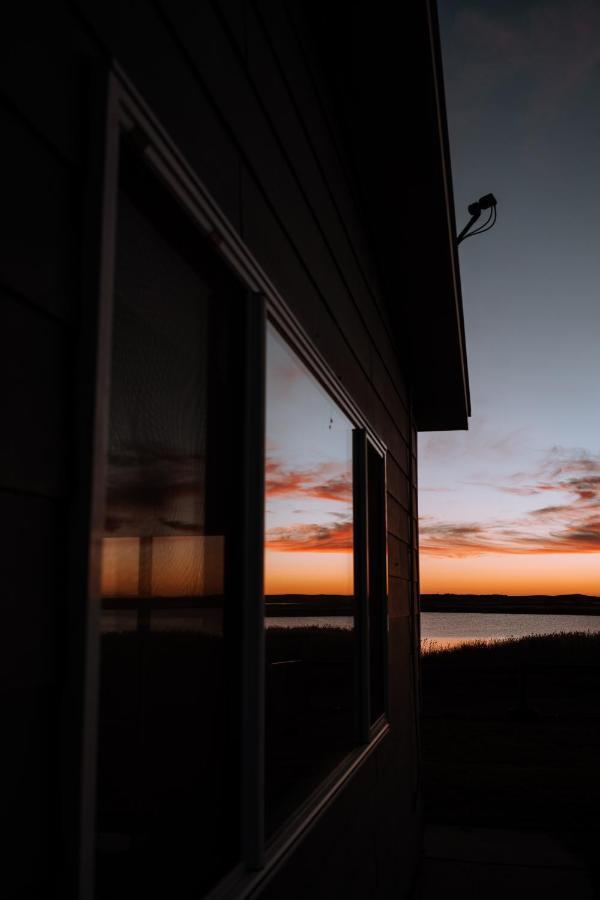 Coorong Island Retreat - Farm Stay At Pet Friendly Property Meningie Extérieur photo