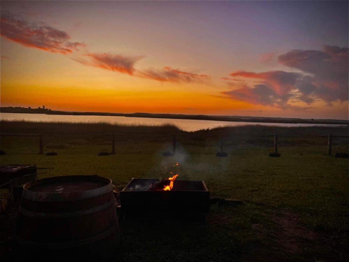 Coorong Island Retreat - Farm Stay At Pet Friendly Property Meningie Extérieur photo